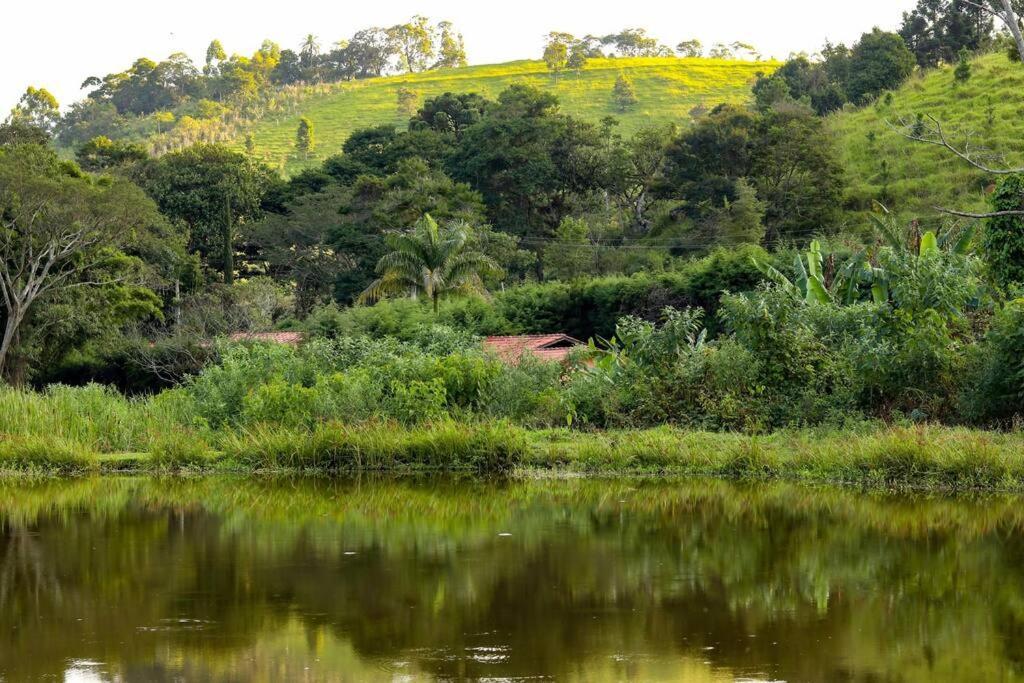 Recanto Dos Beija Flores, Chale Lantana C Монти-Алегри-ду-Сул Экстерьер фото